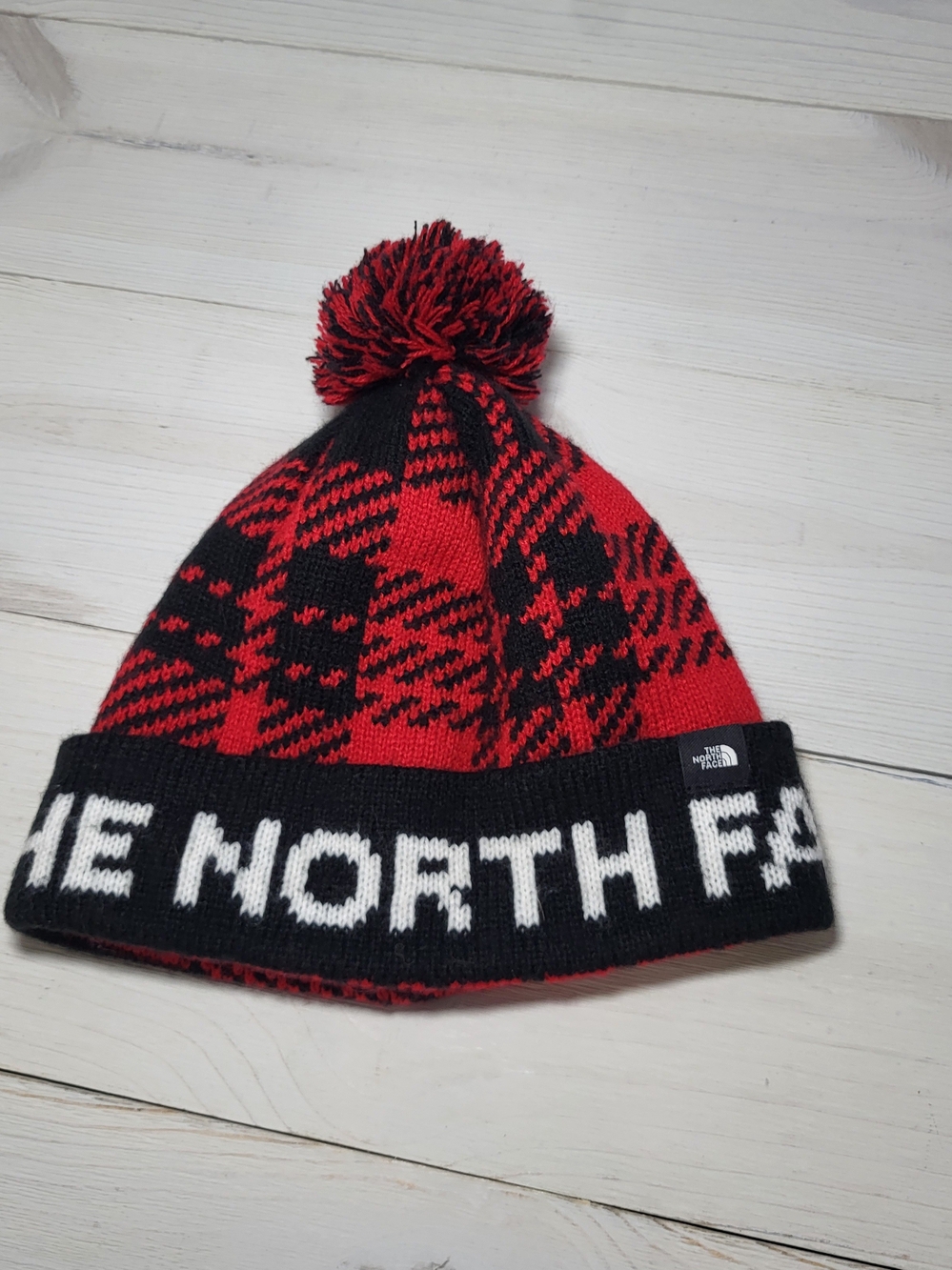The North Face Stocking Hat Buffalo Check Plaid Pom-Pom Knit Beanie Unisex.